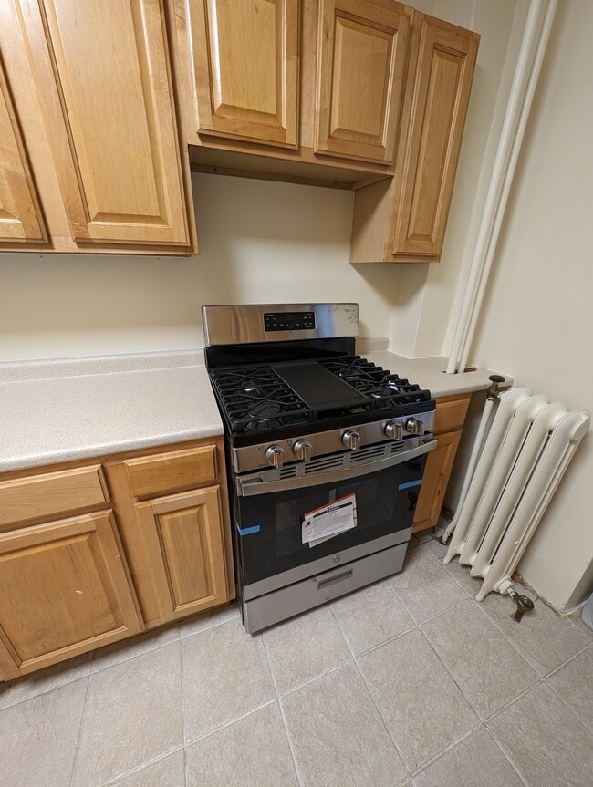 New Range - 7612 Park Ave Unit C-8