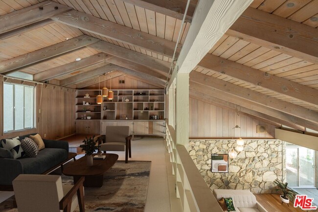 Photo - 1365 N Wetherly Dr