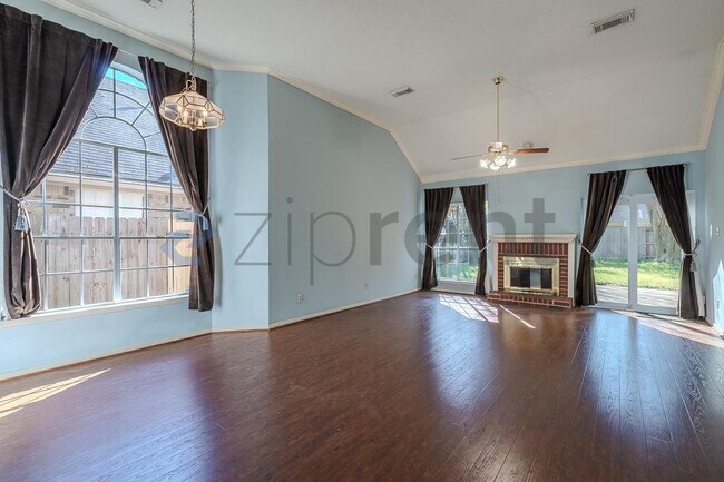 Photo - 16023 Gladebrook Glen Ln