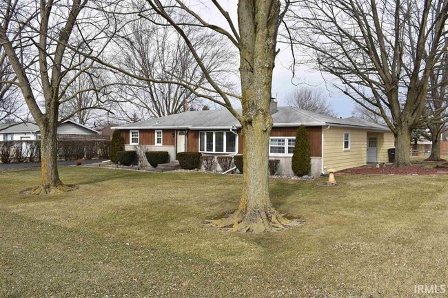 Building Photo - 1532 W Dupont Rd