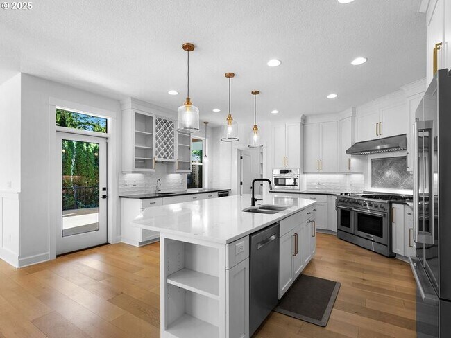 Photo - 9010 SW Inez St