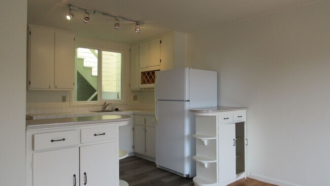 Photo - SEAL ROCK Unit 130