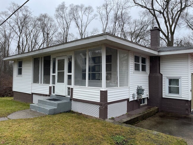 Fantastic Comstock Park 3 bed/2 ba Home fo... - Fantastic Comstock Park 3 bed/2 ba Home fo...