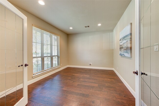 Photo - 4623 Montcliff Bend Ln