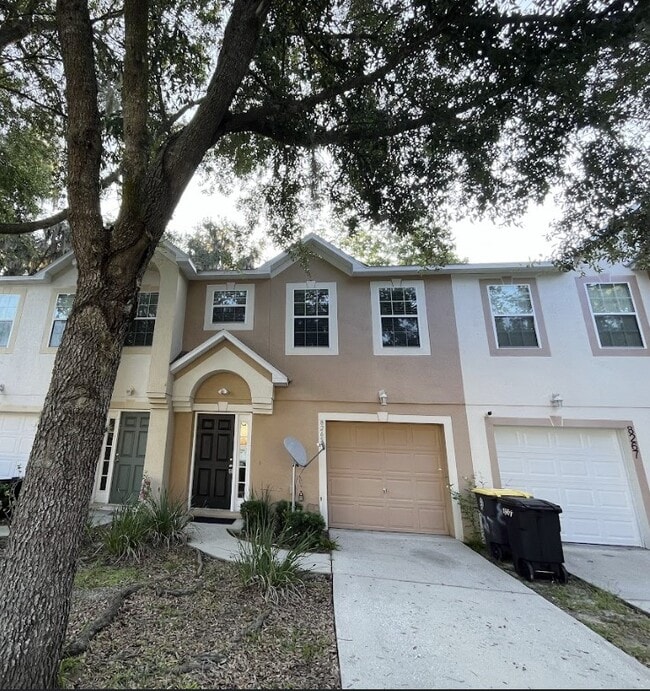 Building Photo - 8265 Halls Hammock Ct Rental