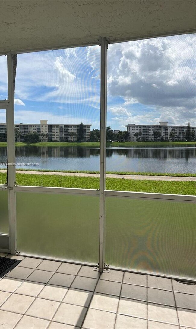 Photo - 2900 N Course Dr Unidad 107