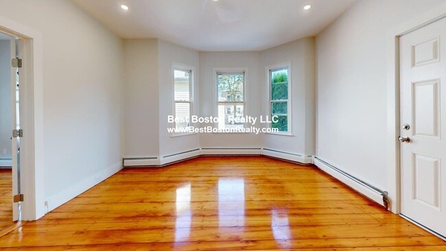 Building Photo - 339 Norfolk St Rental