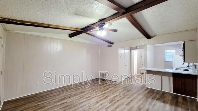 Photo - 400 Bill Bradford Rd Unit Apt 13