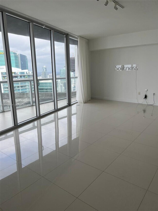 Photo - 475 Brickell Ave Unidad 5508