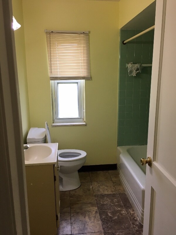 Photo - 843 N University Blvd