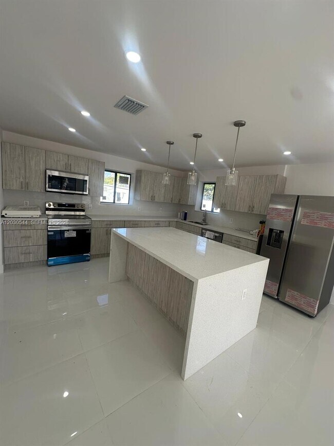 2041 NW 190th Terrace
