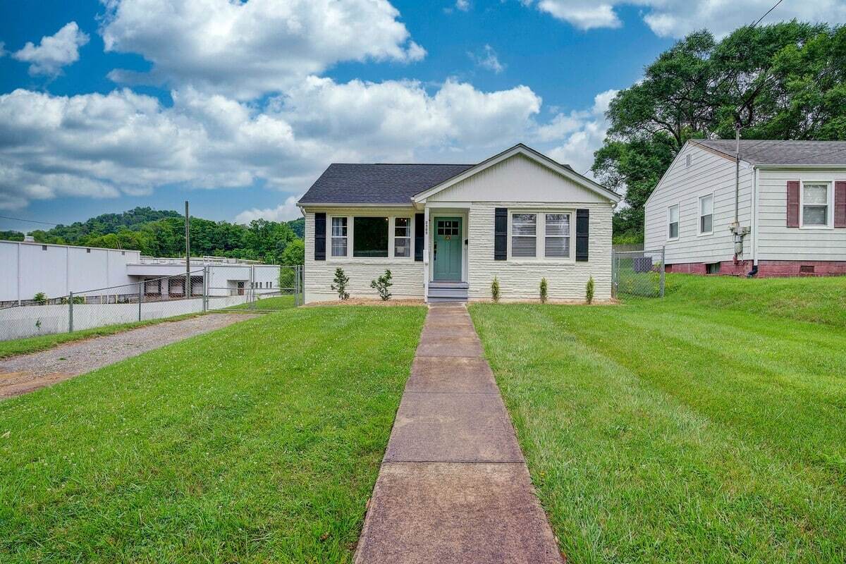Photo - 2505 Catherine St