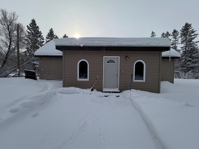 Photo - 2824 E 3 Mile Rd