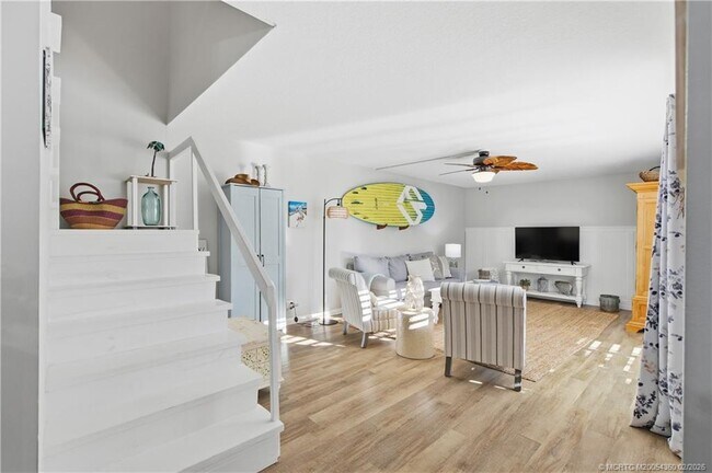 Photo - 5982 SE Riverboat Dr