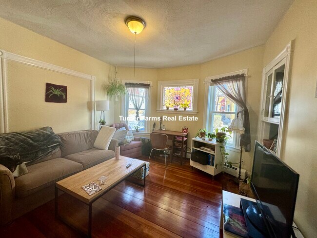 Photo - 2 Gilson Ter Unit 1