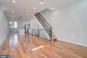 Photo - 713 Emily St Townhome