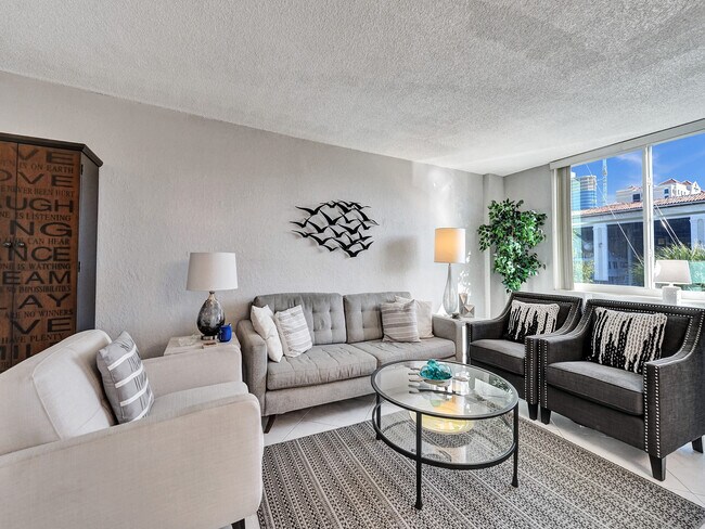 Photo - 1600 SE 15th St Unit 212