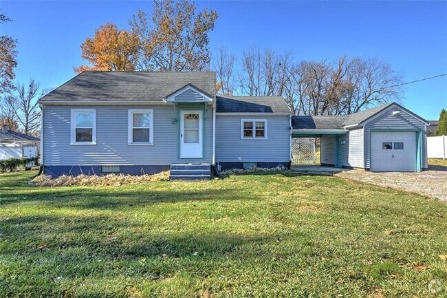 Building Photo - South End 3 Bed / 1 Bath Rental