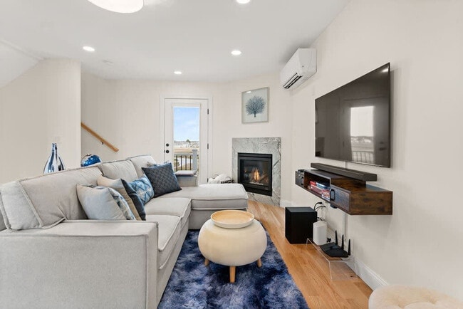 Photo - 74 Island Path Unidad ID1333588P