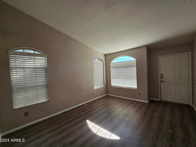 Photo - 27 N Pueblo St