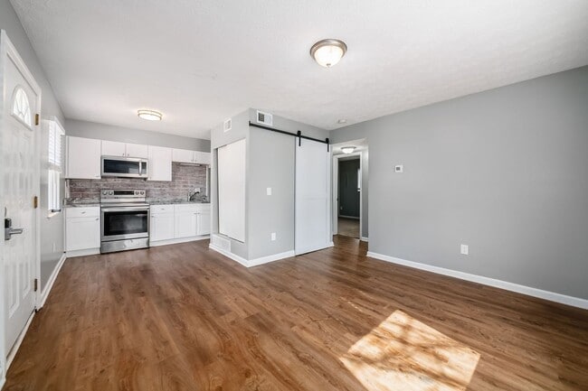 Photo - 313 E Moler St Unit B