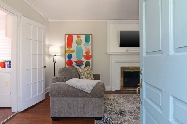 Photo - 3116 Camden Cir