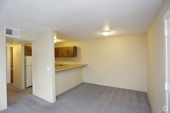 2BR, 2BA - Hampton_900 SF