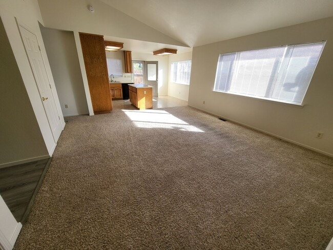 Photo - CAB0848&gt;** Unit CAB0848-D