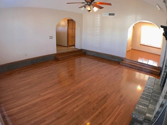 Photo - East El Paso Refrig A/C 3bed/2bath with Pool!