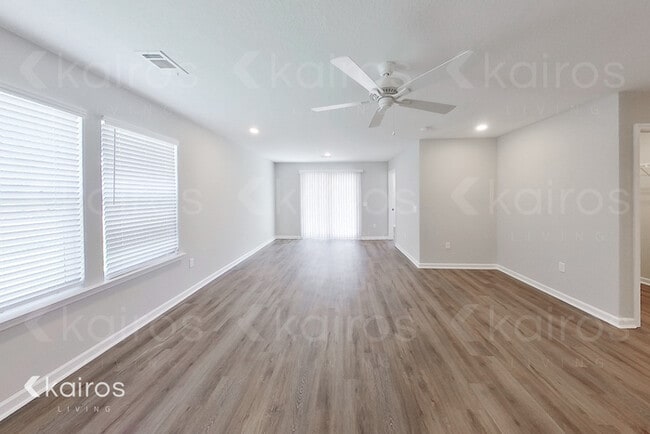 Photo - 18 Camper Cir