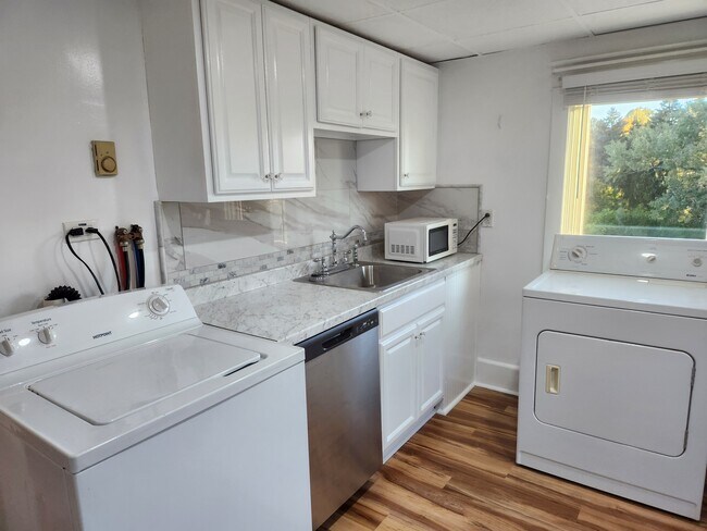 Photo - 686 Bloom Rd Unit Apt 201