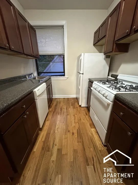 Building Photo - 1319 Oak Ave Unit 1319 Oak Avenue