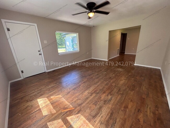 500 Gillette Ave