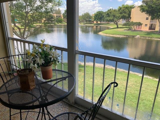 Photo - 6021 NW 61st Ave Unidad 208 Rental