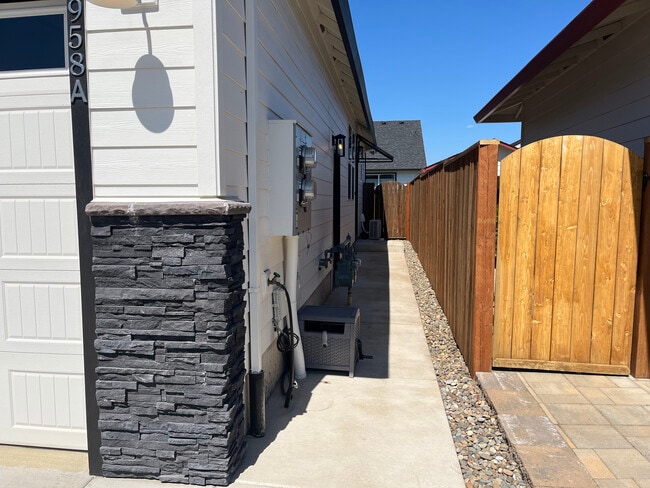 Photo - 2958 NW 15th Way Unit A