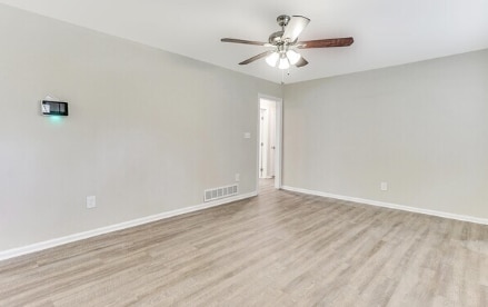 Photo - 245 Bromack Dr SE