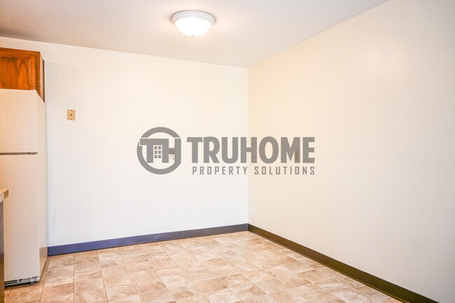 Photo - 715 N 40th St