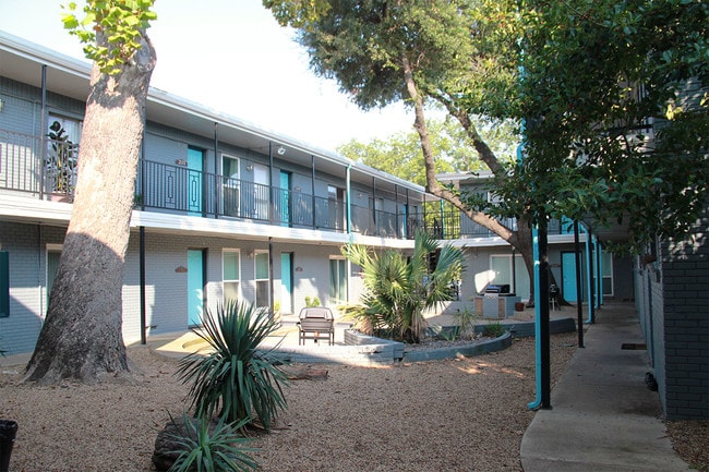 Interior Courtyard - The Marquee Apartments