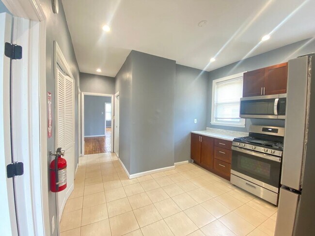 66 Tiffany Pl