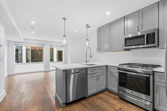 Building Photo - 1649 E Eyre St Unit #3 Rental