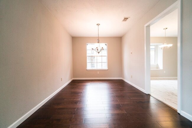 Photo - 2314 Pebbledowne Cir