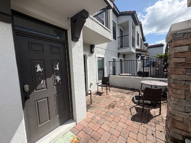 Photo - Charming 2-Bed Townhouse with Granite Eleg...