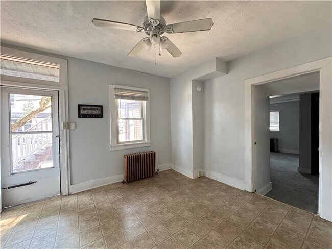 Photo - 30 S 13th St