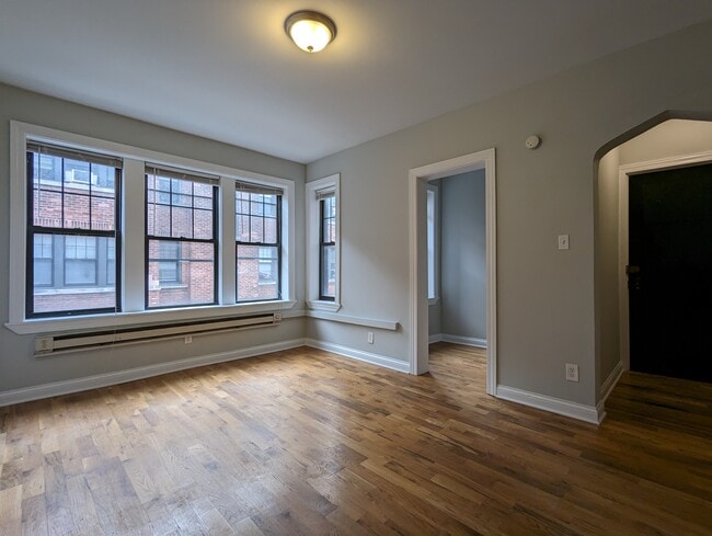 Photo - 4417 N Wolcott Ave Unit 19-B2