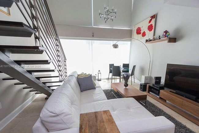 Building Photo - 41 SE 5th St Unit 1604 Rental