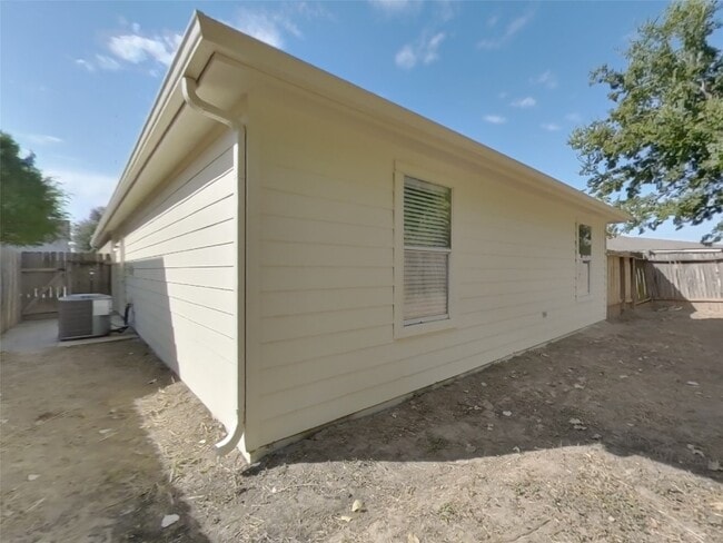 Photo - 5746 Gasser Ln