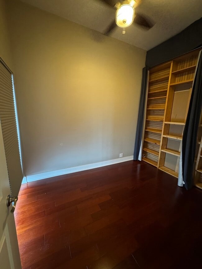 Photo - 5048 N Marine Dr Unit A9