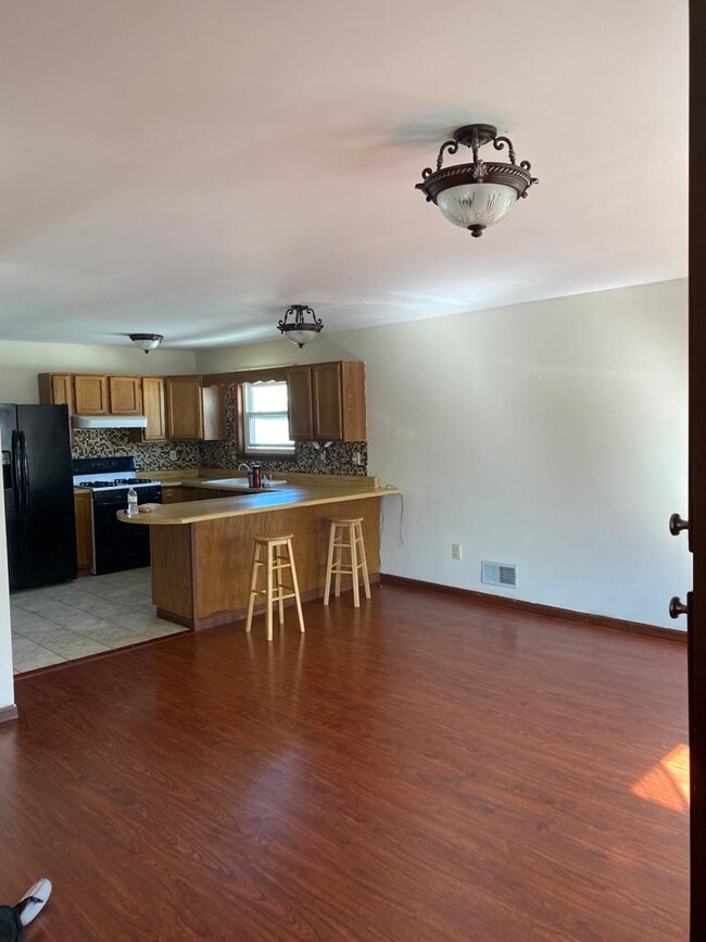 Photo - 821 Hamilton St Unit Upper