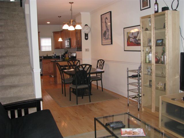 Photo - 105 N Potomac St