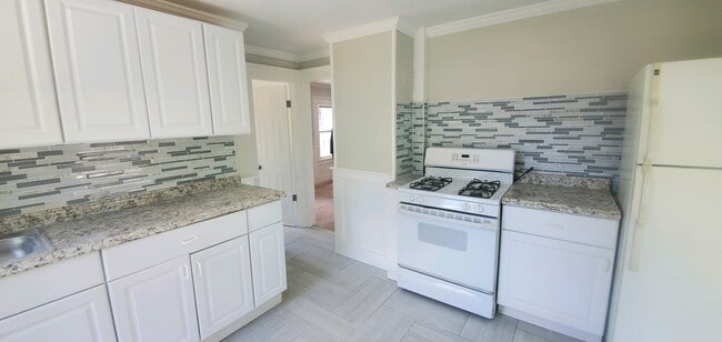 Photo - 641 Ferry St Unit 1st